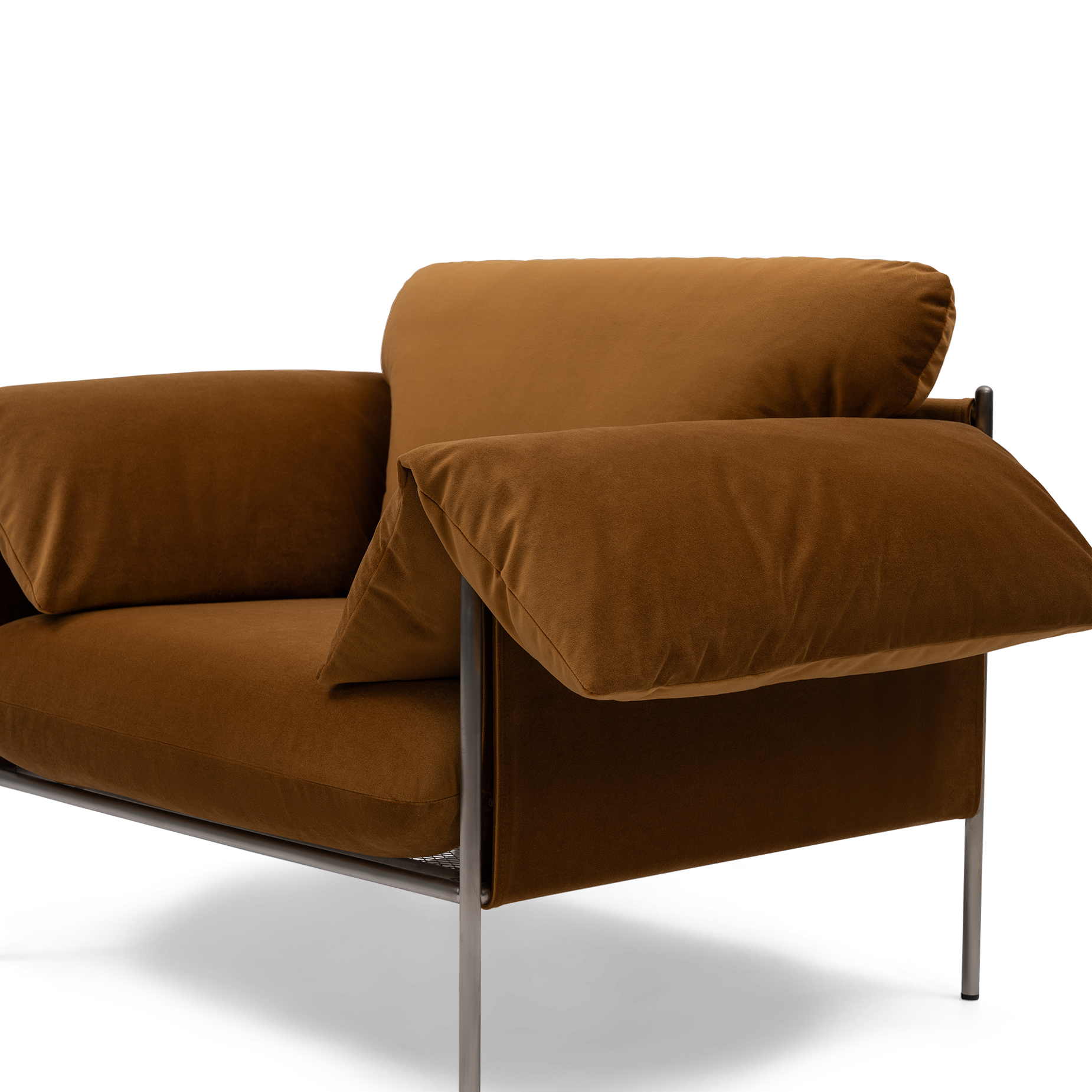 ELLISON STUDIOS. Alva Armchair in brown malibu cognac