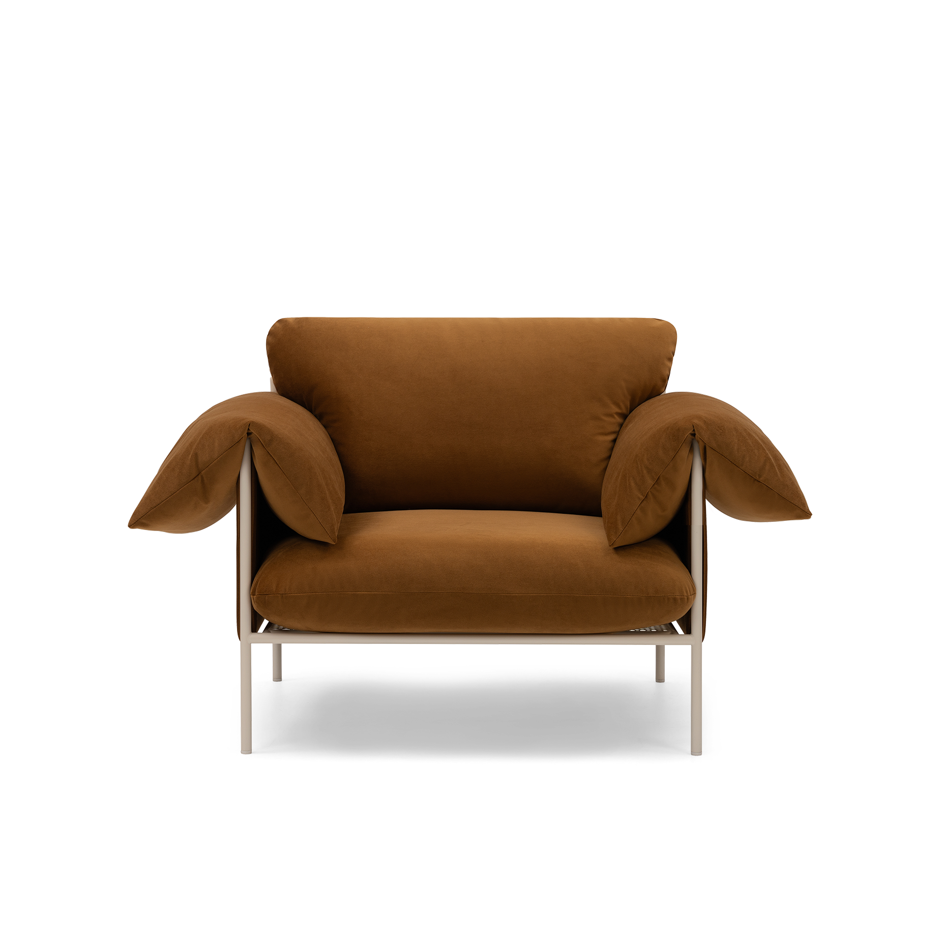 ELLISON STUDIOS. Alva armchair in brown malibu cognac.