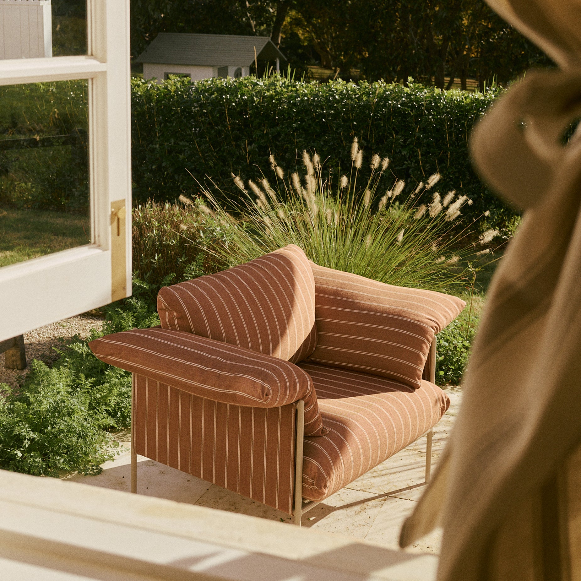 Alva Outdoor Armchair - [ Terra Rossa ]