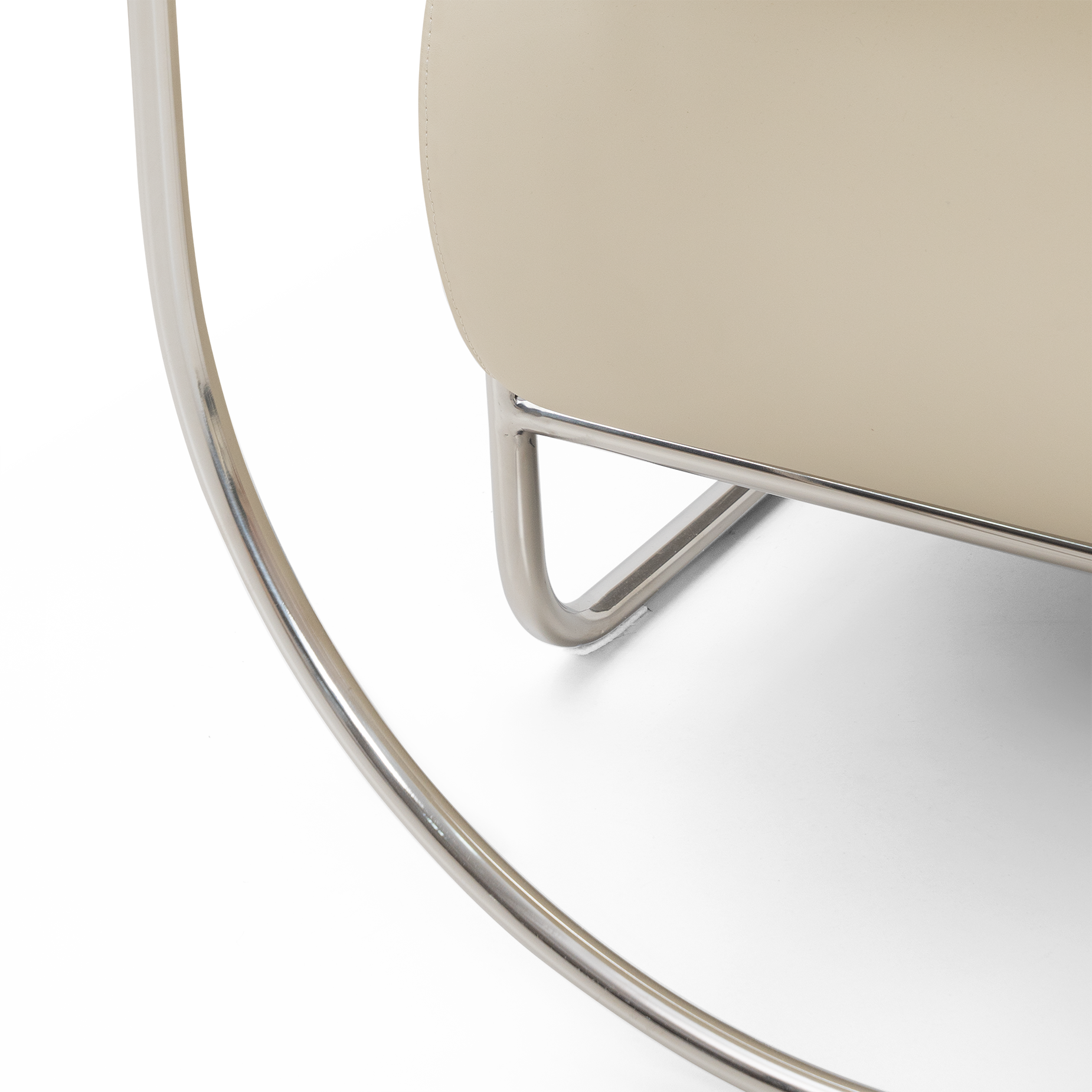 Chromeo Armchair & Ottoman - [ Simpson Cream ]