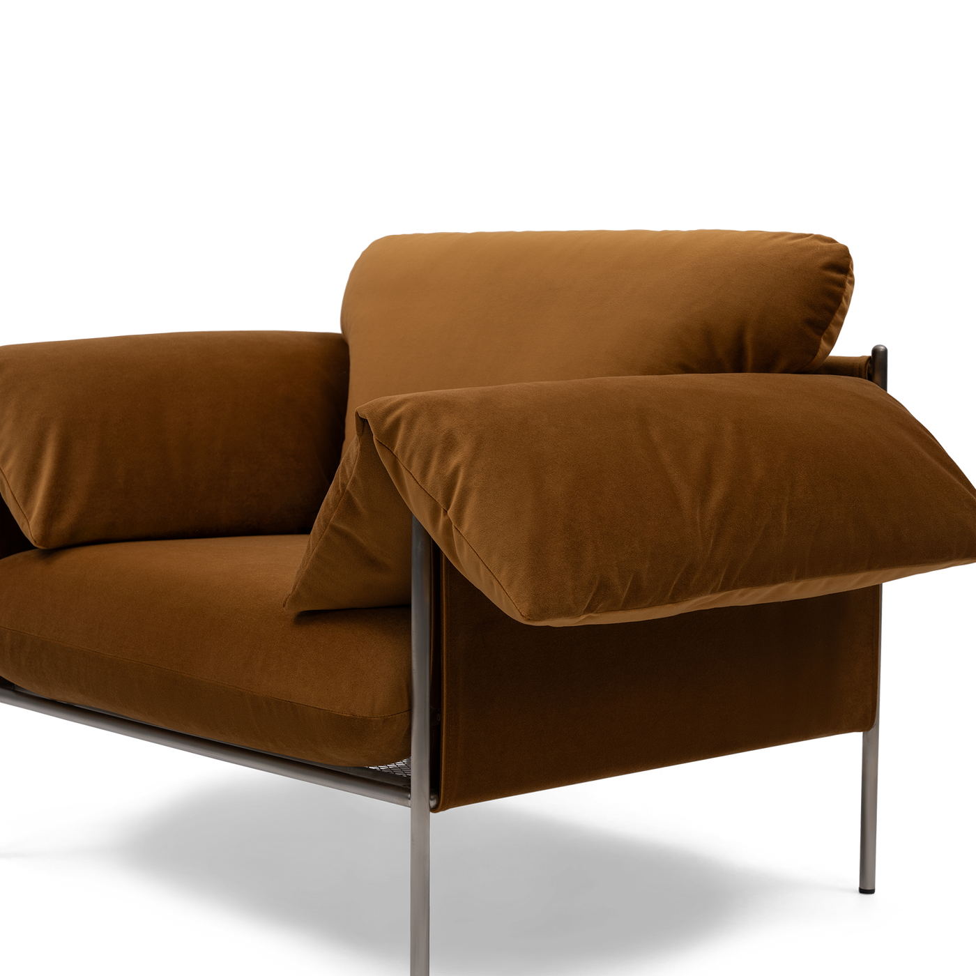 ELLISON STUDIOS. Alva Armchair in brown malibu cognac