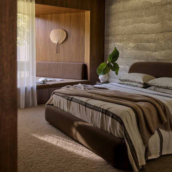 Lull Queen Bed - [ Malibu Piccolo ]