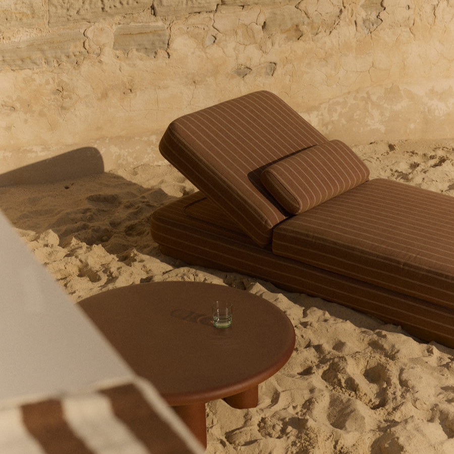 Stack Outdoor Sun Lounge - [ Terra Rossa ]