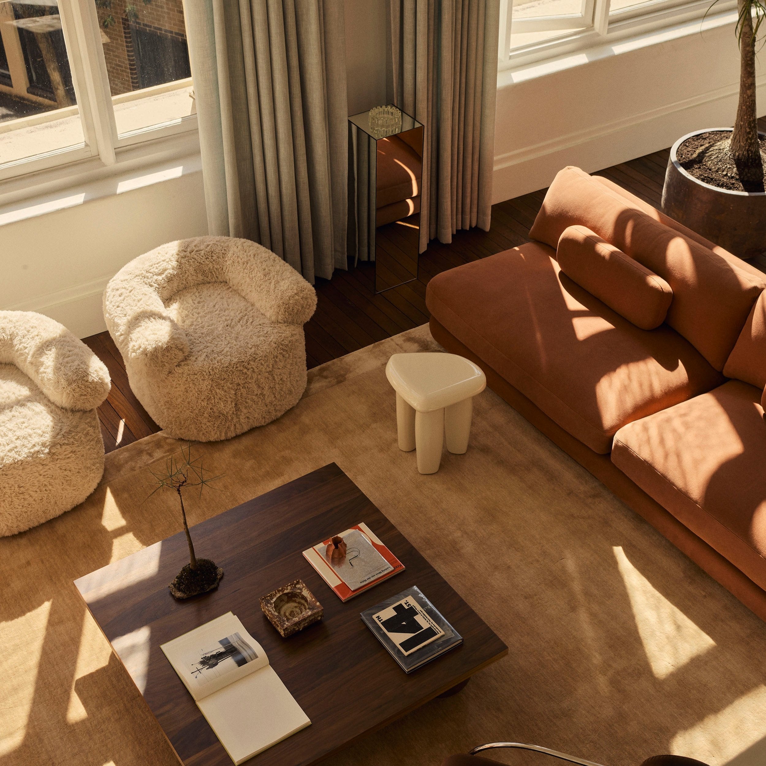 Huggy Faux Fur Armchair - [ Paddington Cashew ]