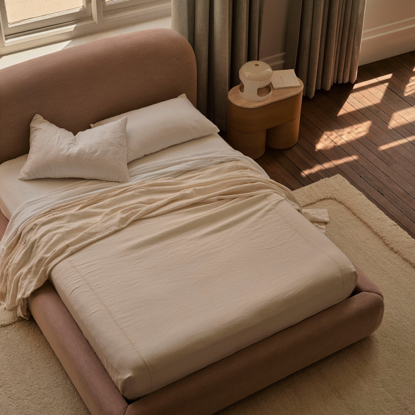 Lull King Bed - [ Byron Biscuit ]