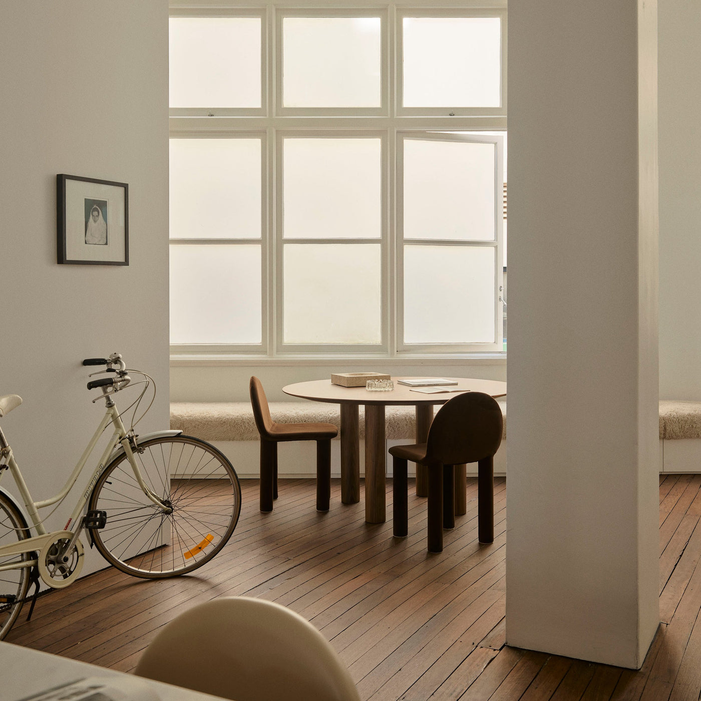 ELLISON STUDIOS. Arch Dining Chair in Avalon Piccolo