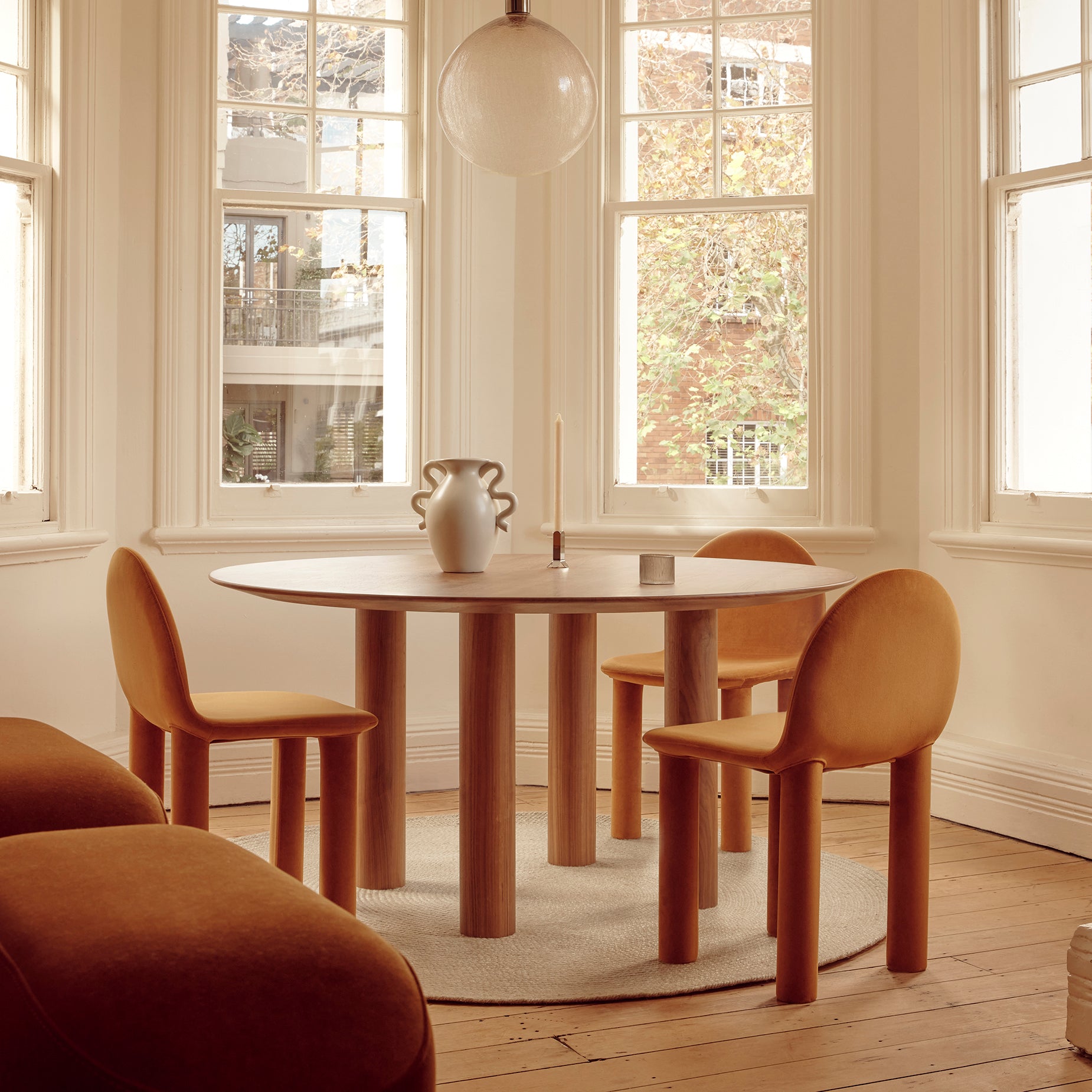 ELLISON STUDIOS. Arch Dining Chair in Malibu Caramel