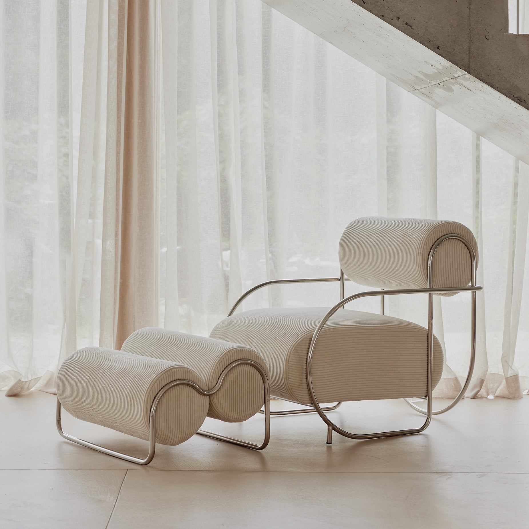 Chromeo Ottoman - [ Sorrento Moon ]