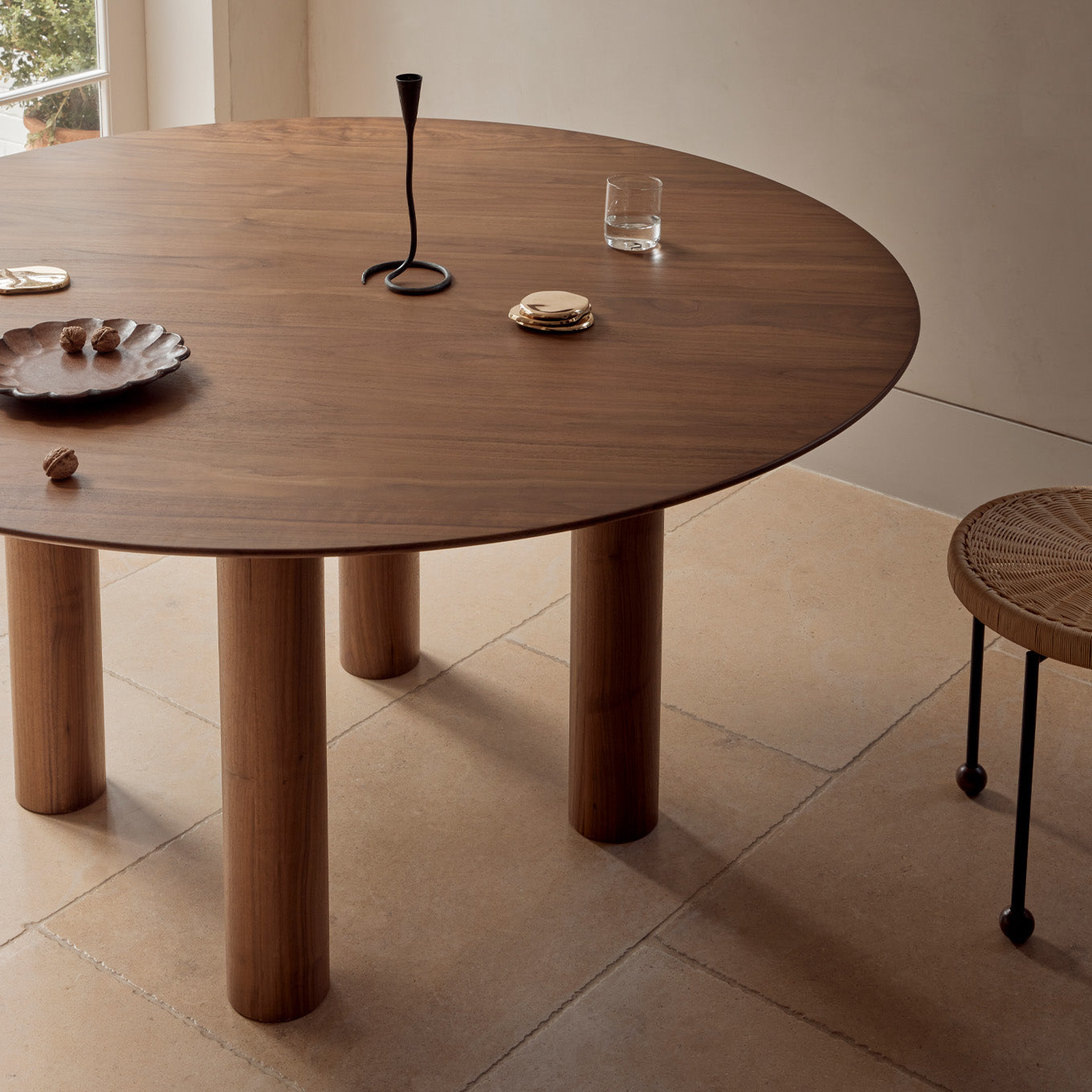 Earth 150 Dining Table - [ Walnut ]