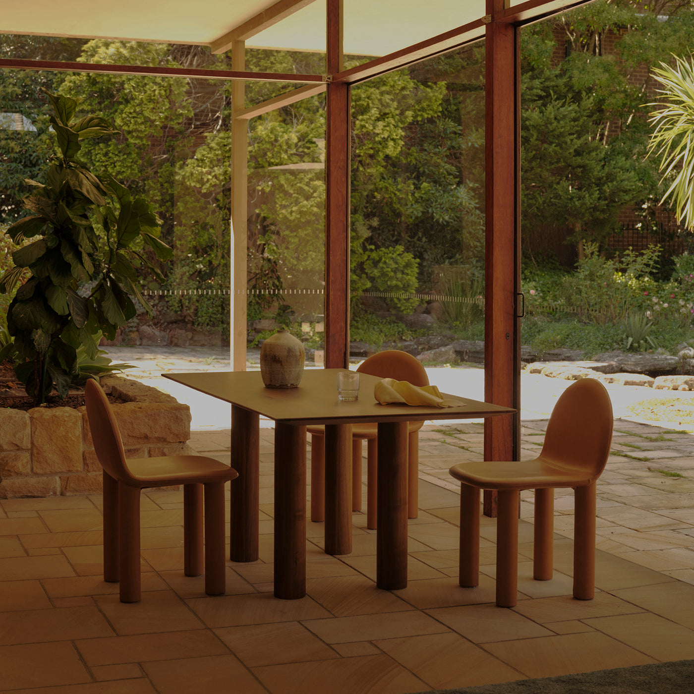 Earth 220 Dining Table - [ Walnut ]