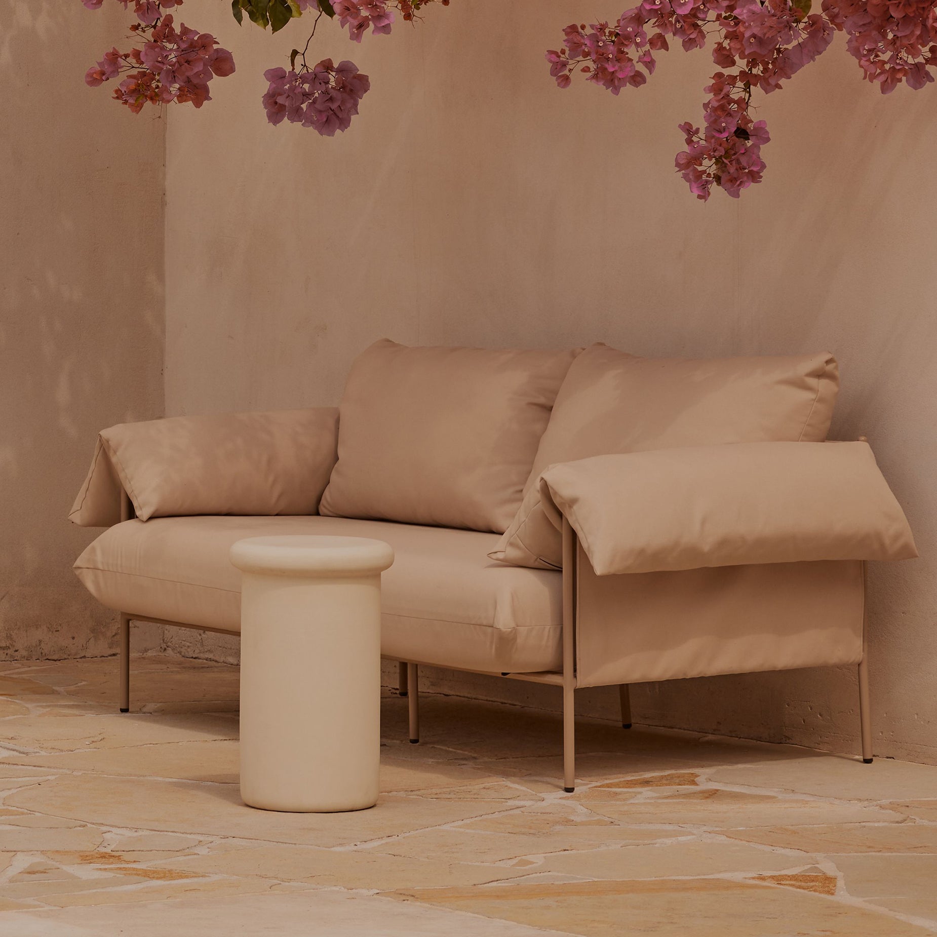 Earth Outdoor Cocktail Table - [ Concrete Husk ]