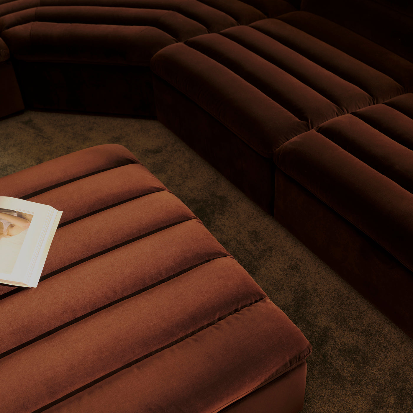 Float Ottoman - [ Avalon Piccolo ]