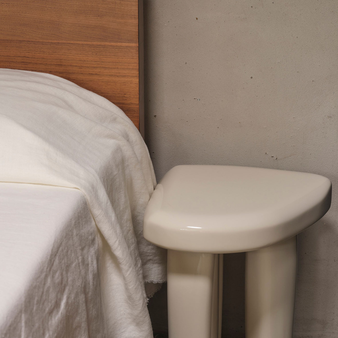 Isola Side Table - [ Antique White ]