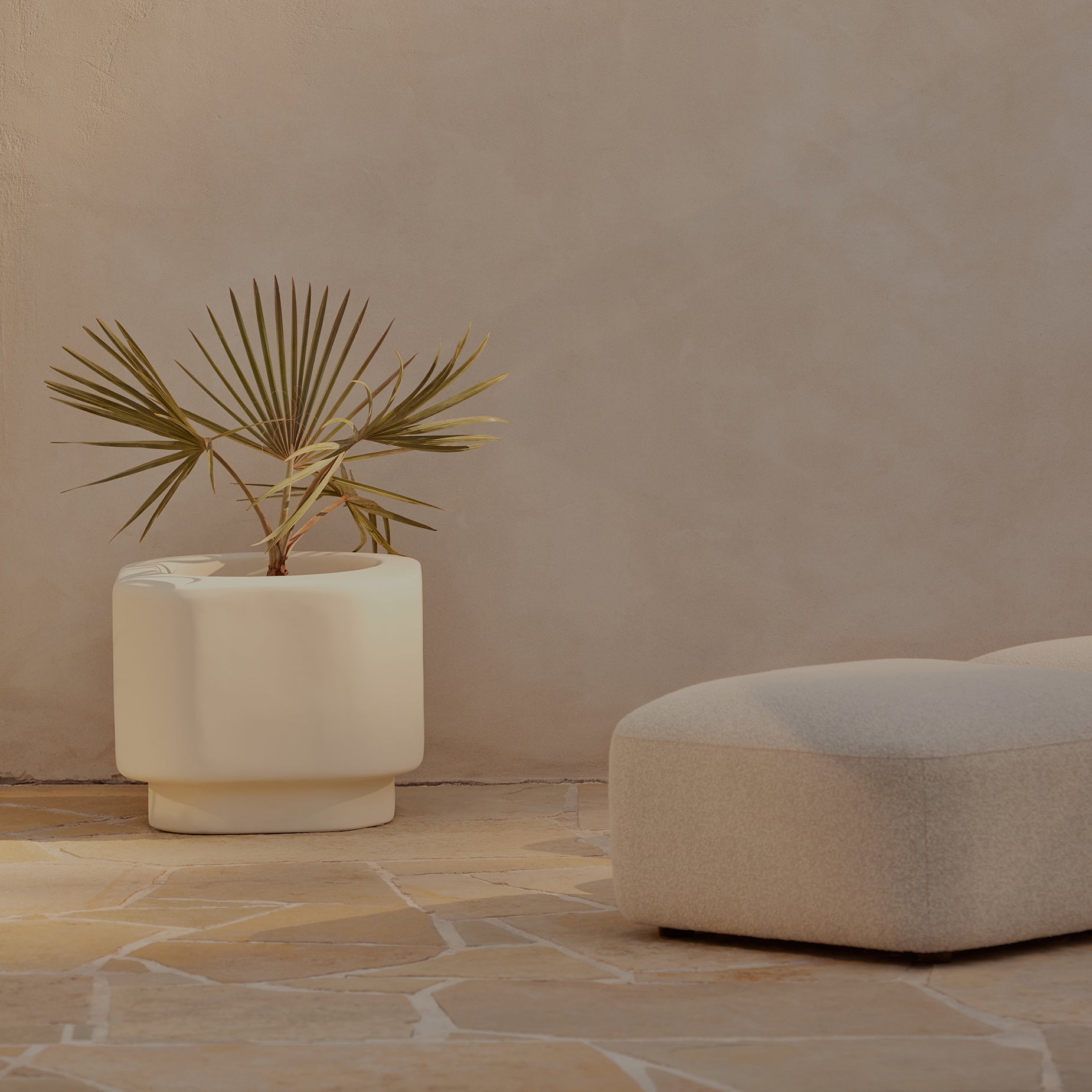 Khouie Planter Medium - [ Fibrestone Husk ]