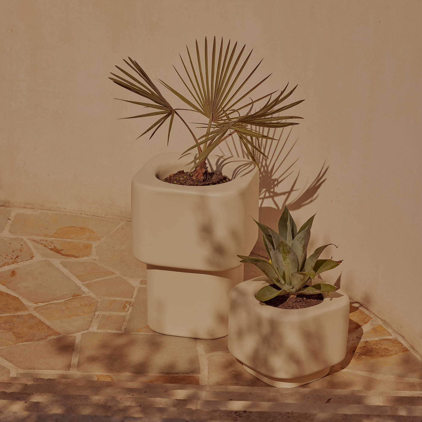 Khouie Planter Small - [ Fibrestone Husk ]
