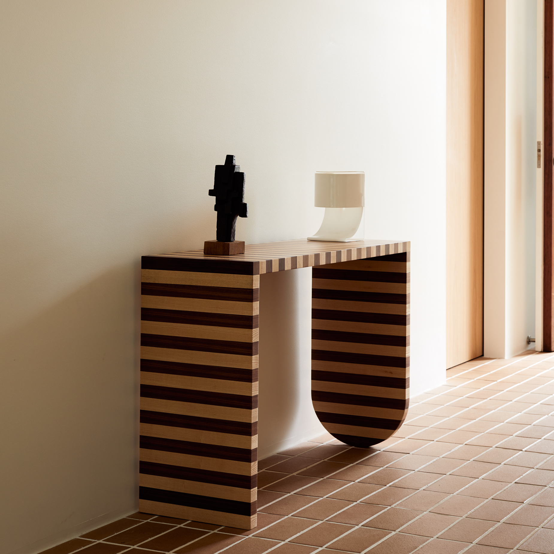 Luca Console - [ Ash / Walnut ]