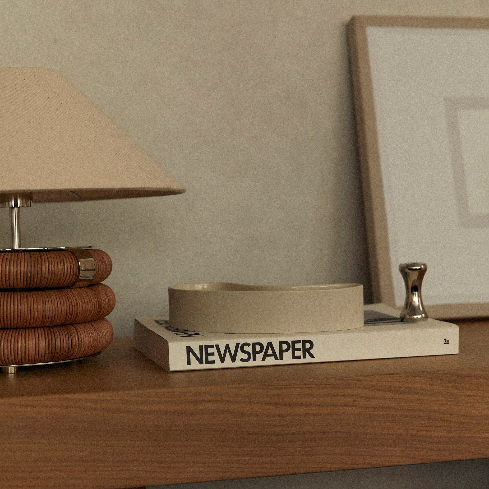 Ollie Catchall - [ Parchment ]