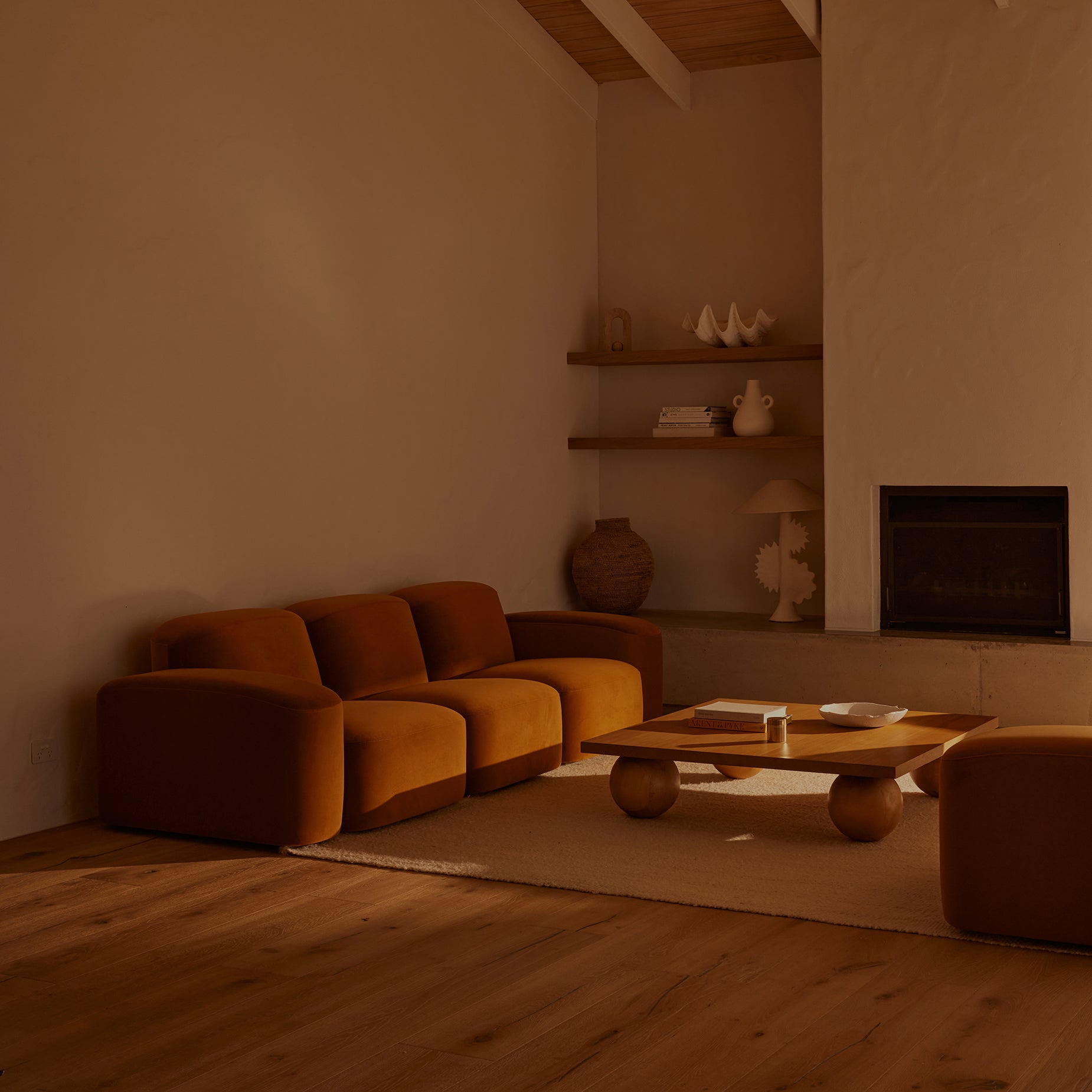 Muse 3 Seat Sofa - [ Malibu Caramel ]