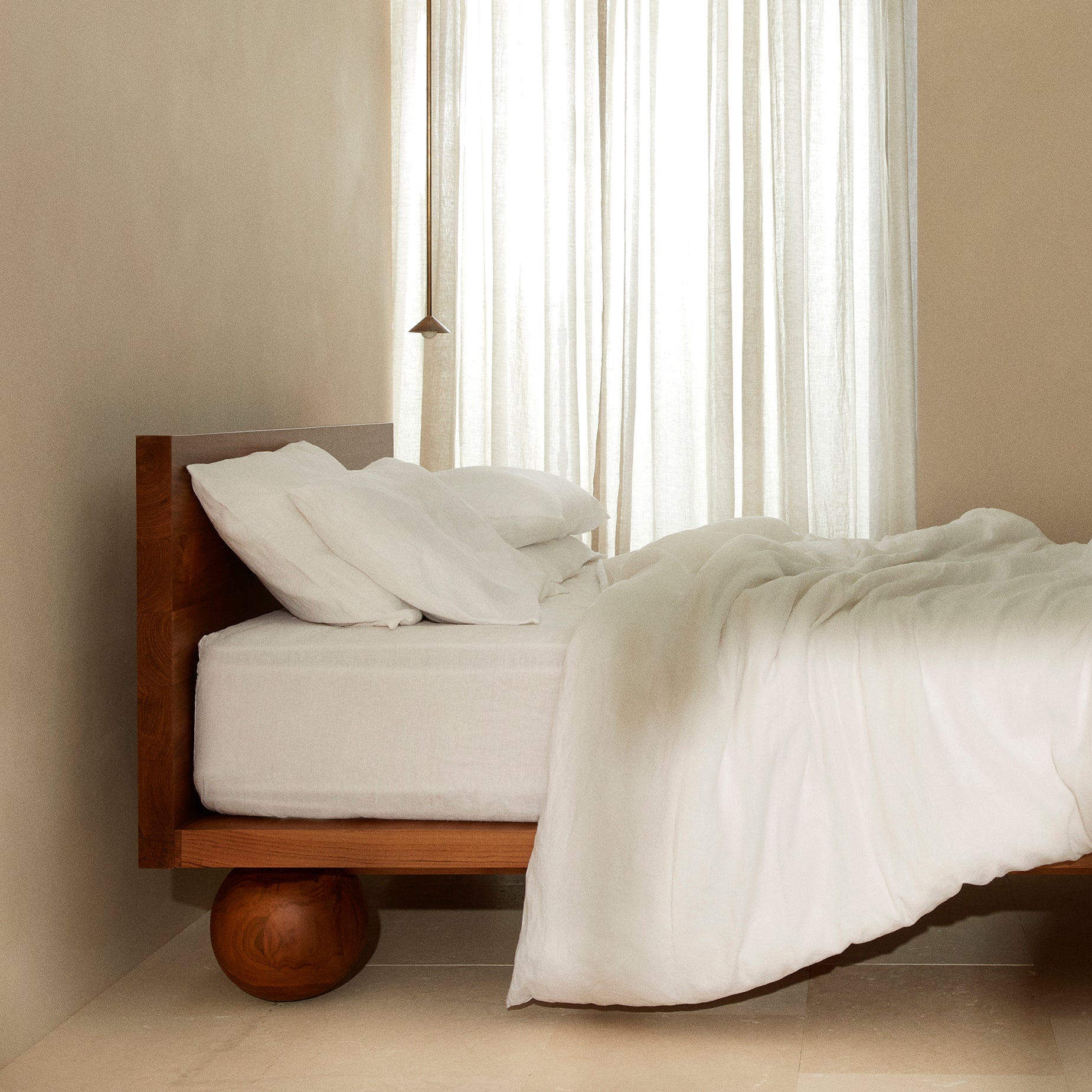 Yoko King Bed - [ Walnut ]